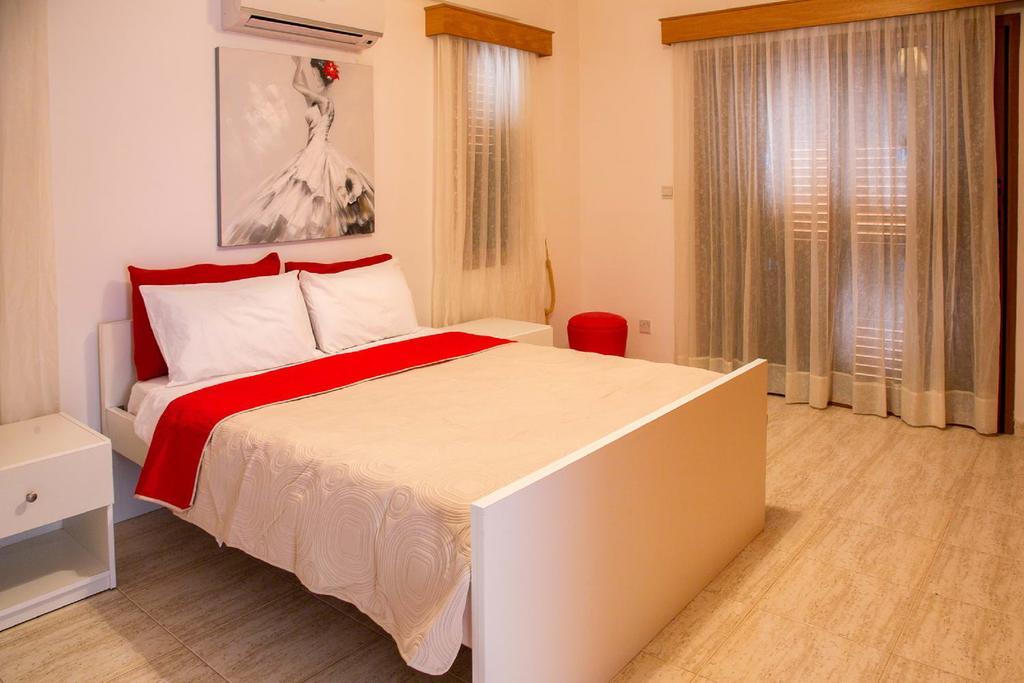 Coral Bay Sunkiss Villa エクステリア 写真