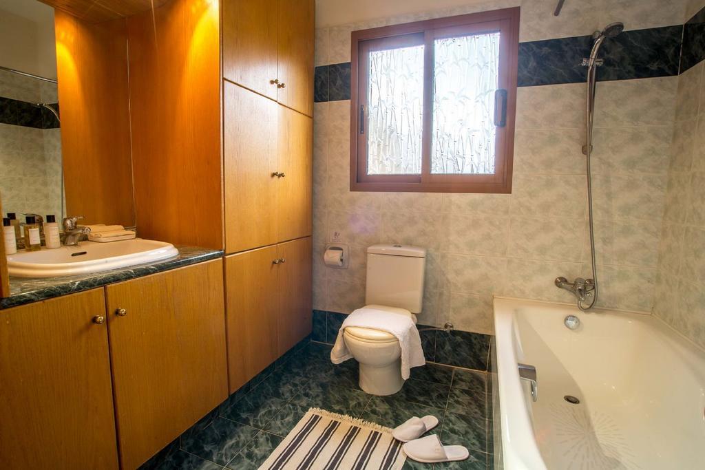 Coral Bay Sunkiss Villa エクステリア 写真