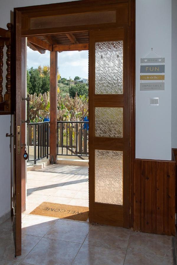 Coral Bay Sunkiss Villa エクステリア 写真